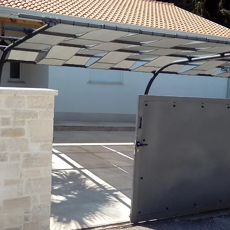 Skalin Novigrad (Istria)